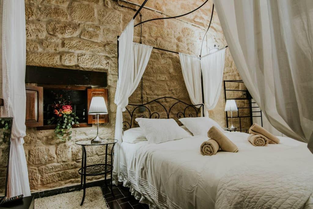 Durmiendo Como Reyes En La Rioja Cihuri Bagian luar foto