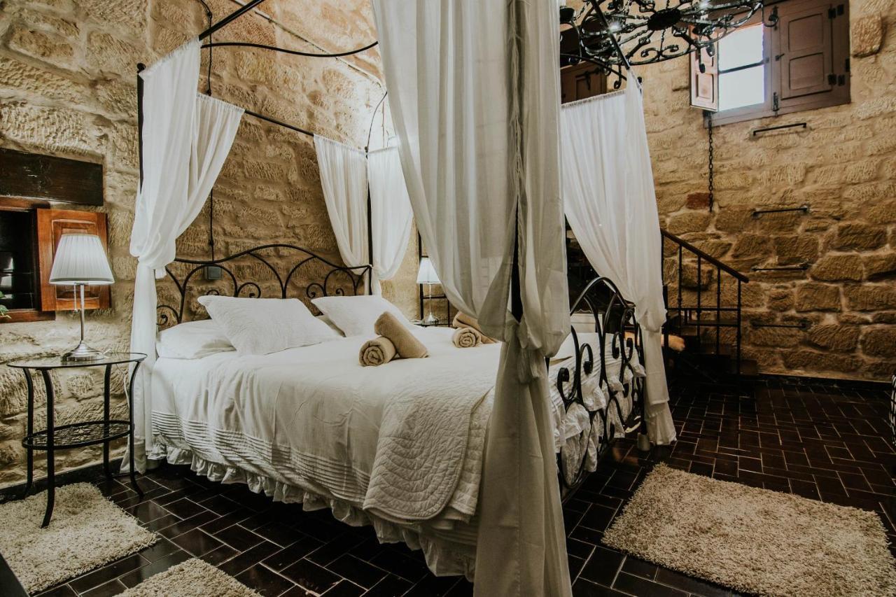 Durmiendo Como Reyes En La Rioja Cihuri Bagian luar foto